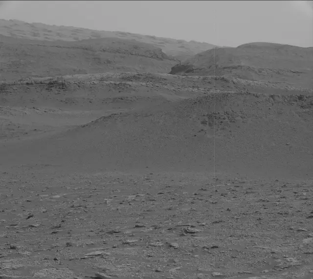 Sol 2829: Mast Camera (Mastcam)