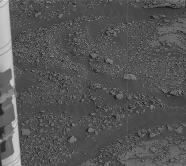 Sol 2829: Mast Camera (Mastcam)