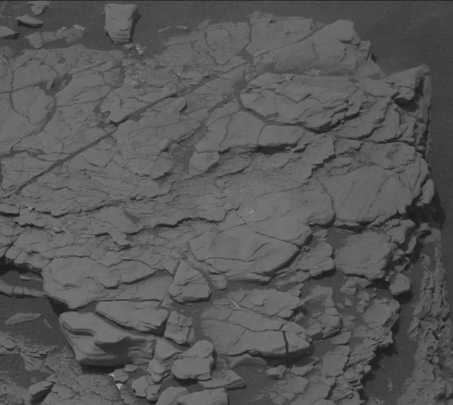 Sol 2829: Mast Camera (Mastcam)
