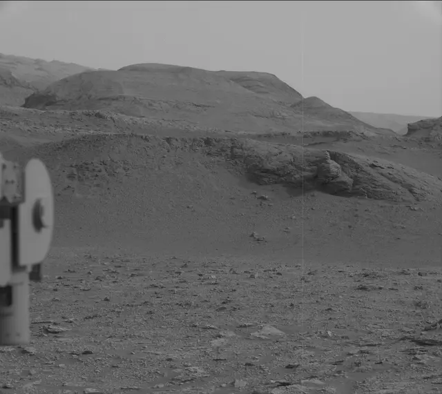 Sol 2831: Mast Camera (Mastcam)
