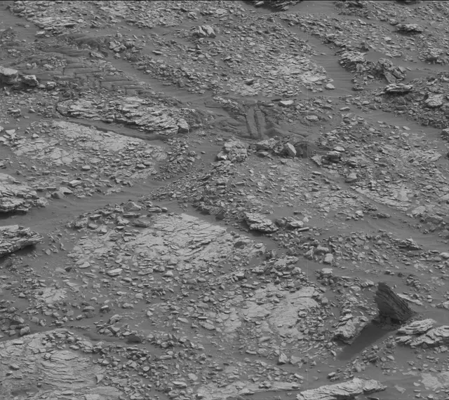 Sol 2831: Mast Camera (Mastcam)