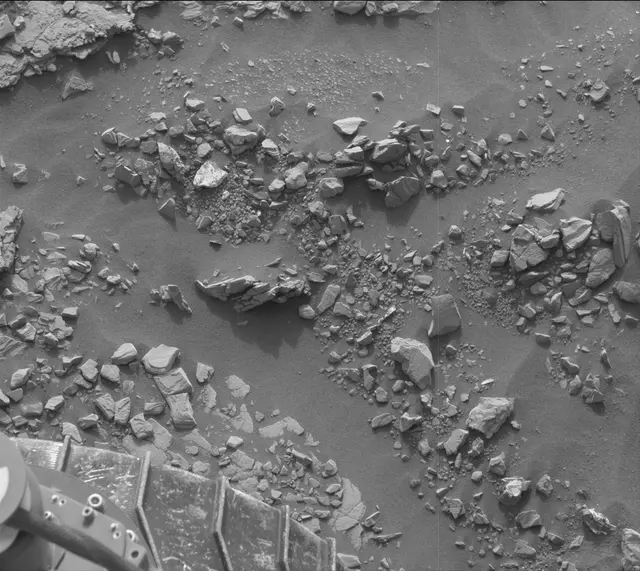 Sol 2831: Mast Camera (Mastcam)