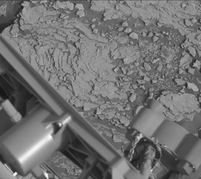 Sol 2831: Mast Camera (Mastcam)