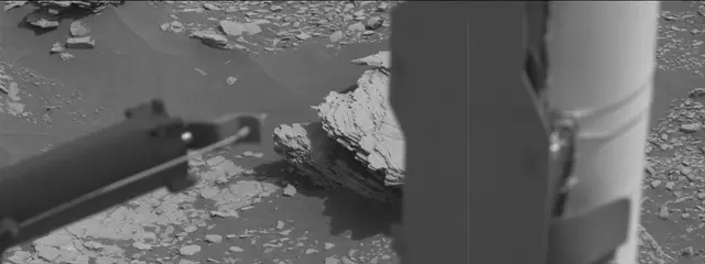 Sol 2833: Mast Camera (Mastcam)