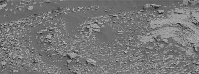 Sol 2833: Mast Camera (Mastcam)