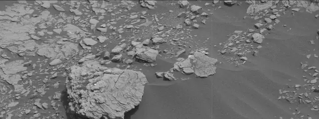 Sol 2833: Mast Camera (Mastcam)
