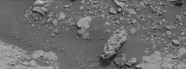 Sol 2833: Mast Camera (Mastcam)
