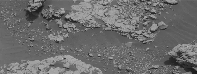 Sol 2833: Mast Camera (Mastcam)