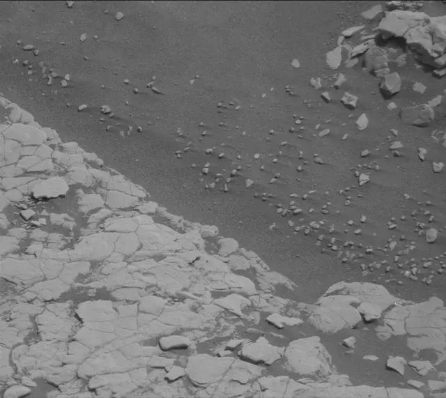 Sol 2833: Mast Camera (Mastcam)