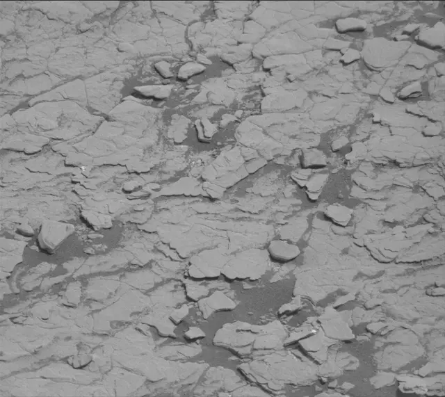 Sol 2833: Mast Camera (Mastcam)