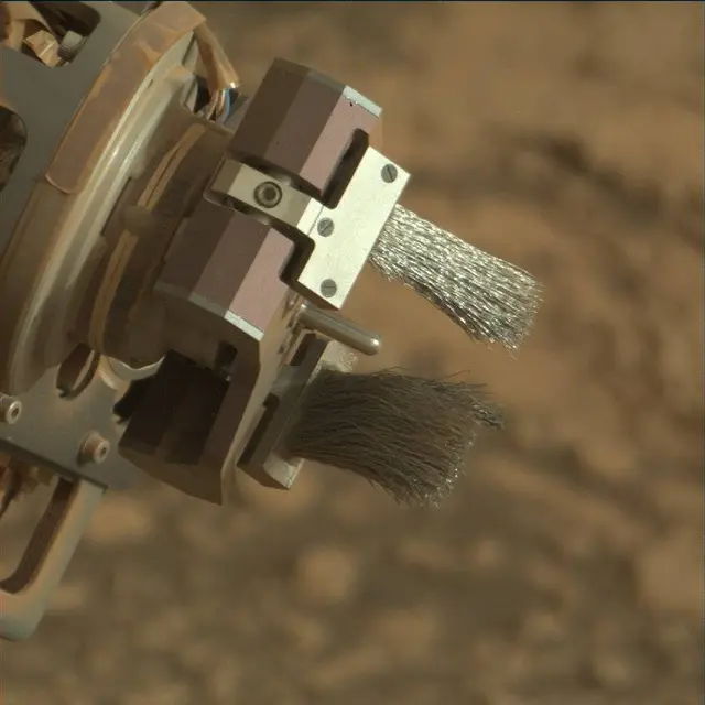 Sol 2833: Mast Camera (Mastcam)