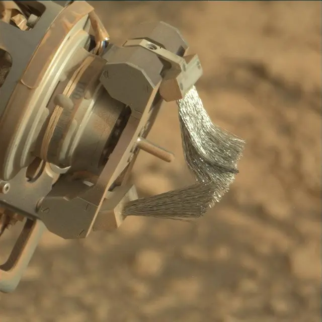 Sol 2833: Mast Camera (Mastcam)