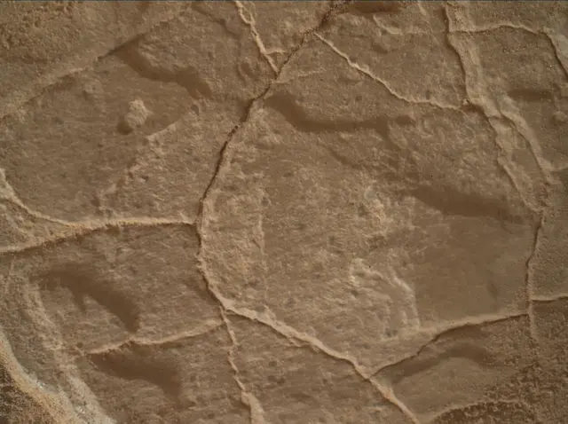 Sol 2833: Mars Hand Lens Imager (MAHLI)