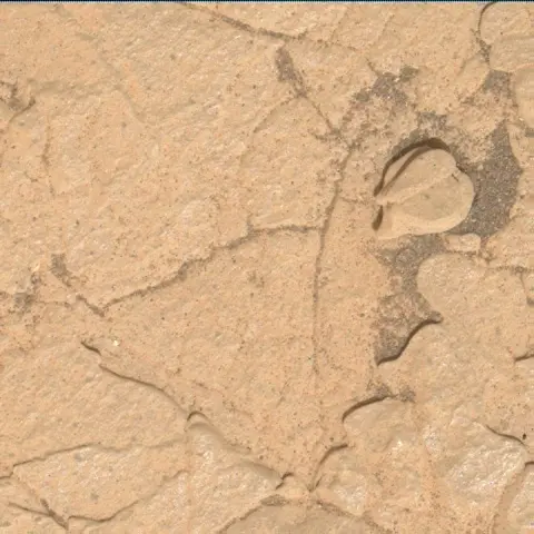 Sol 2836: Mars Hand Lens Imager (MAHLI)