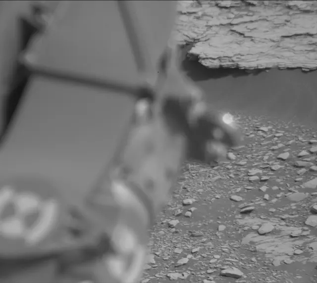 Sol 2837: Mast Camera (Mastcam)