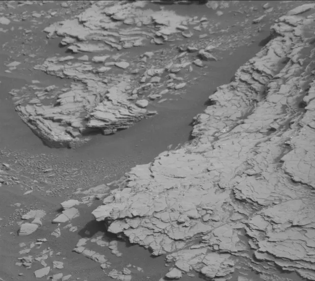 Sol 2837: Mast Camera (Mastcam)