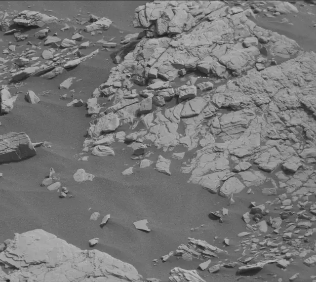 Sol 2837: Mast Camera (Mastcam)