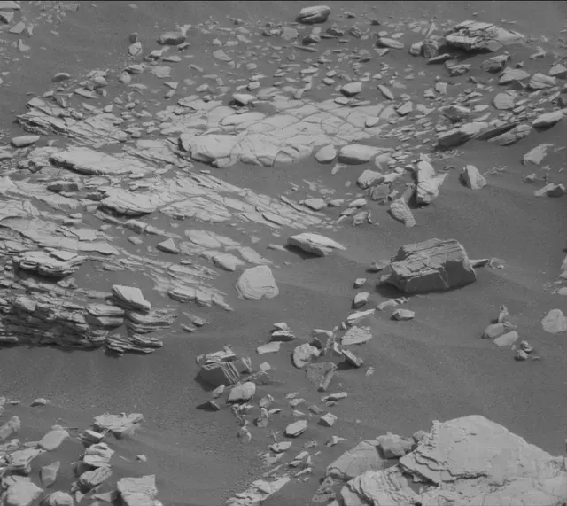Sol 2837: Mast Camera (Mastcam)
