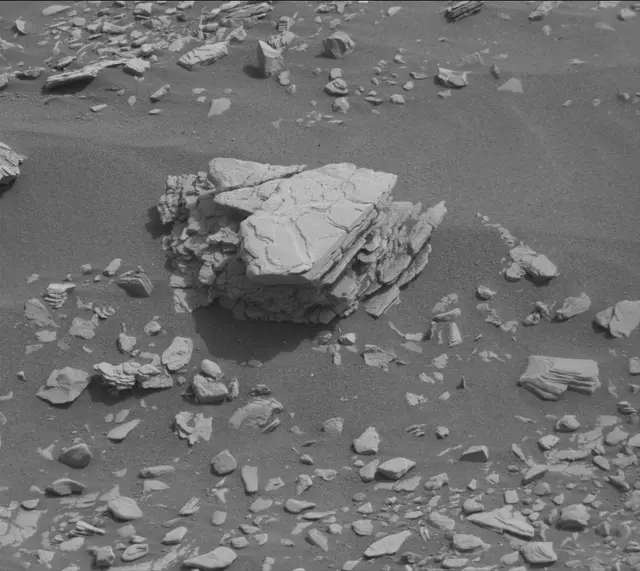 Sol 2837: Mast Camera (Mastcam)