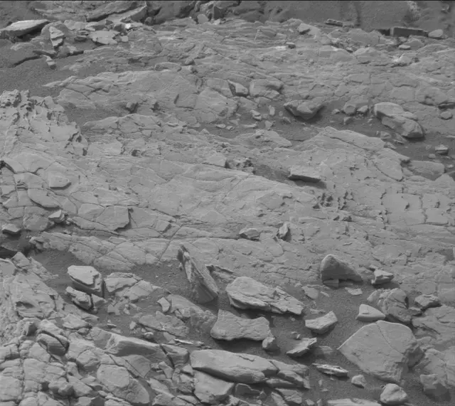 Sol 2839: Mast Camera (Mastcam)