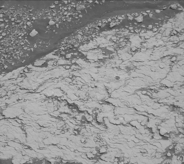 Sol 2840: Mast Camera (Mastcam)