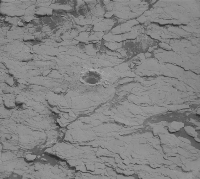Sol 2840: Mast Camera (Mastcam)