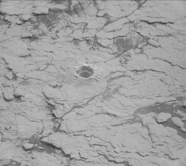 Sol 2840: Mast Camera (Mastcam)