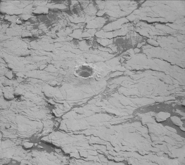 Sol 2840: Mast Camera (Mastcam)