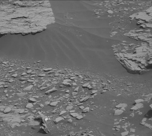 Sol 2840: Mast Camera (Mastcam)