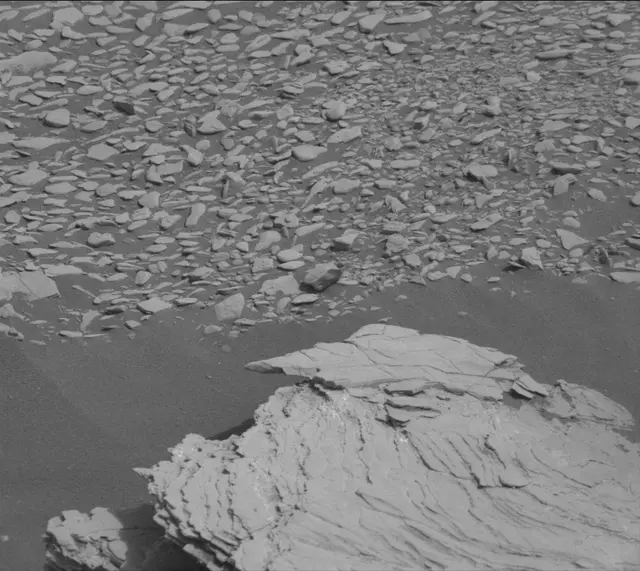 Sol 2840: Mast Camera (Mastcam)