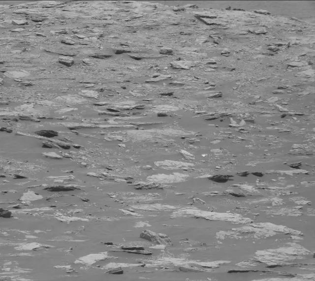 Sol 2845: Mast Camera (Mastcam)