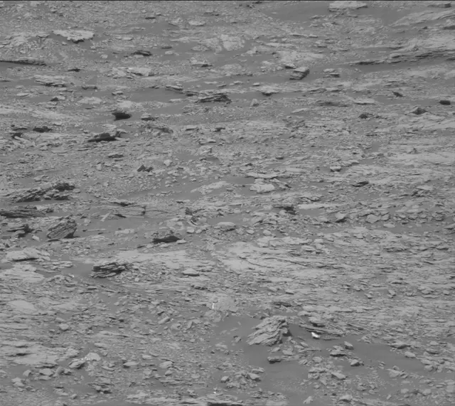 Sol 2845: Mast Camera (Mastcam)