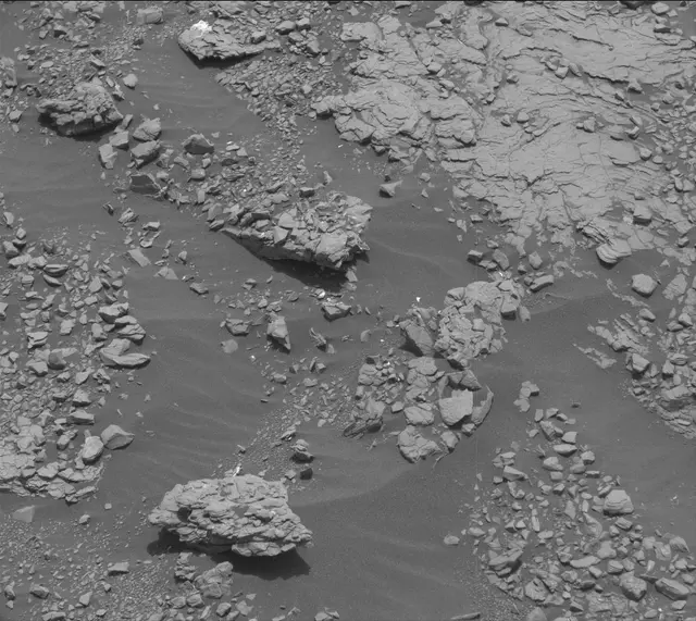 Sol 2848: Mast Camera (Mastcam)