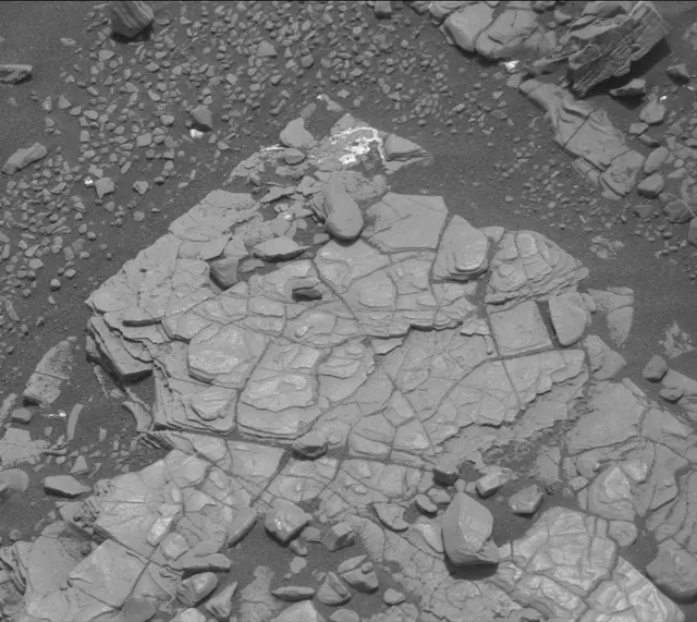 Sol 2848: Mast Camera (Mastcam)