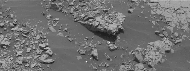 Sol 2850: Mast Camera (Mastcam)