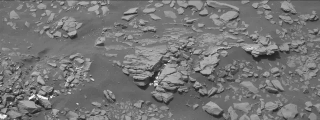Sol 2850: Mast Camera (Mastcam)