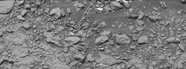 Sol 2850: Mast Camera (Mastcam)