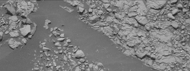 Sol 2850: Mast Camera (Mastcam)