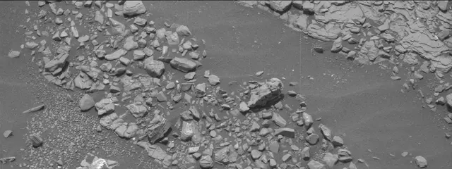 Sol 2850: Mast Camera (Mastcam)