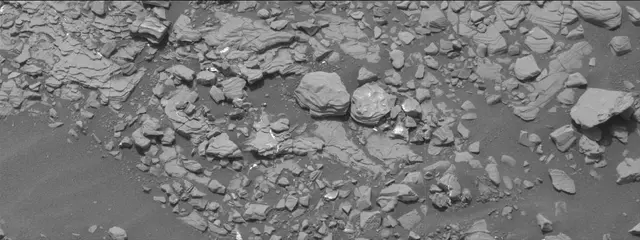 Sol 2850: Mast Camera (Mastcam)