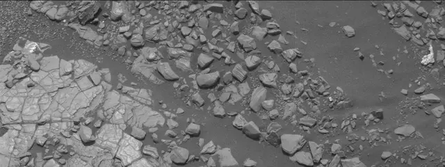 Sol 2850: Mast Camera (Mastcam)