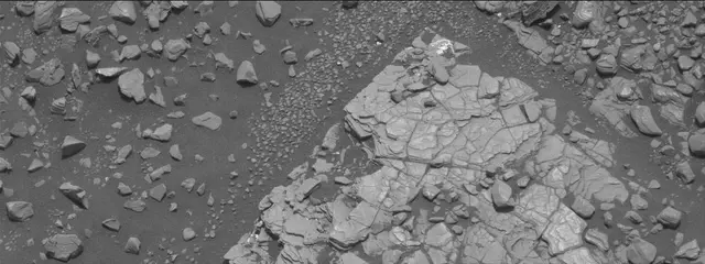 Sol 2850: Mast Camera (Mastcam)