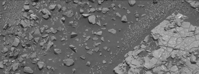 Sol 2850: Mast Camera (Mastcam)