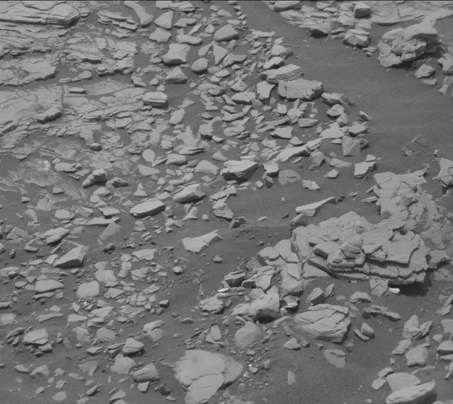 Sol 2850: Mast Camera (Mastcam)