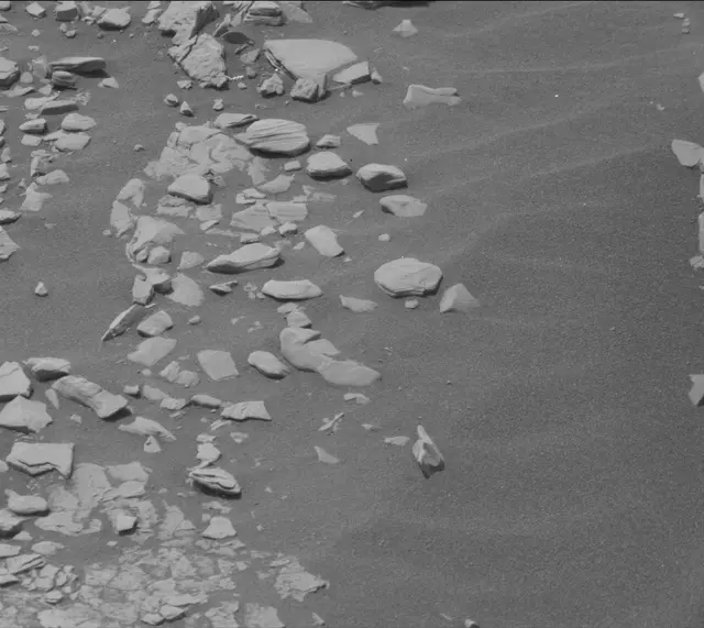 Sol 2850: Mast Camera (Mastcam)