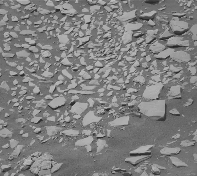 Sol 2850: Mast Camera (Mastcam)