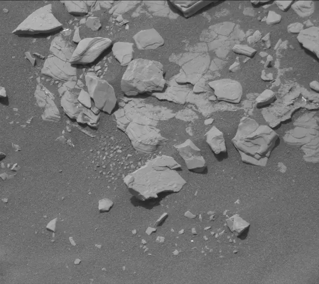 Sol 2850: Mast Camera (Mastcam)