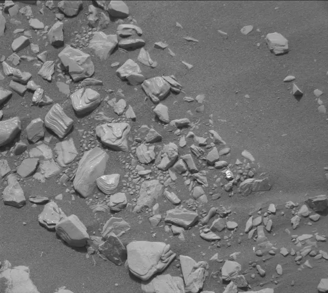Sol 2850: Mast Camera (Mastcam)
