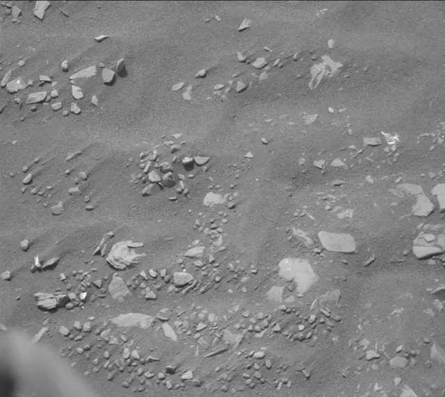 Sol 2850: Mast Camera (Mastcam)