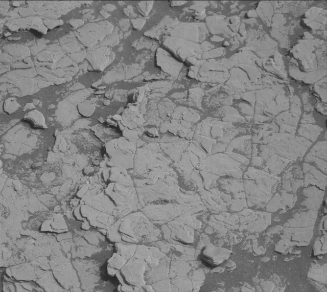 Sol 2850: Mast Camera (Mastcam)